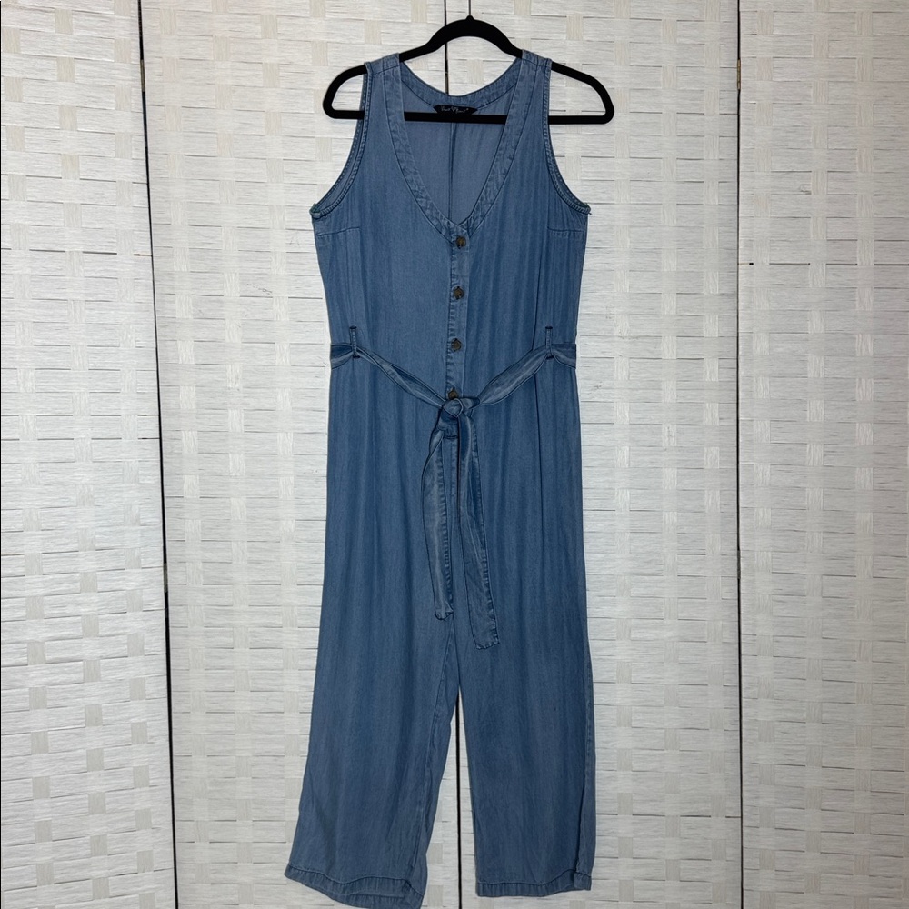 Velvet‎ Heart Chambray Tencel Half Button Down Cropped Jumpsuit with Belt Size M